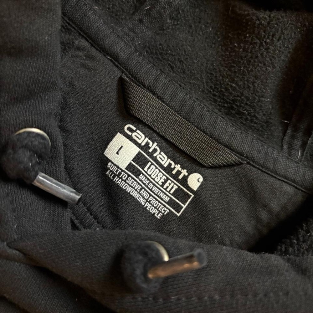Carhartt black hoodie with pockets and freedom forever embroidery right side - Picture 5 of 7